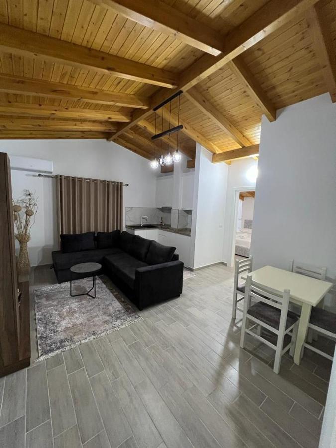 Trip-Stop Apartments Vlore Exterior photo