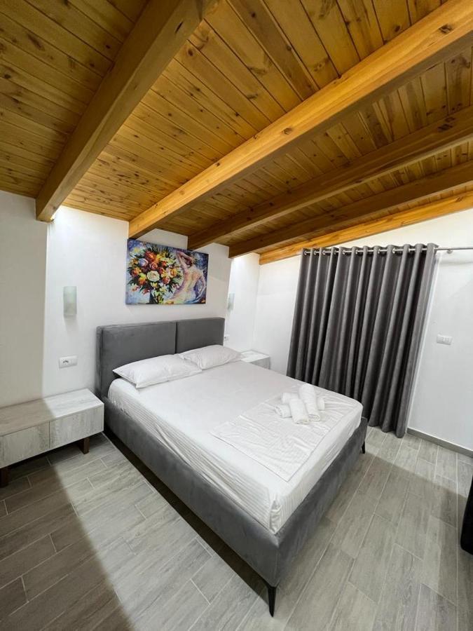 Trip-Stop Apartments Vlore Exterior photo