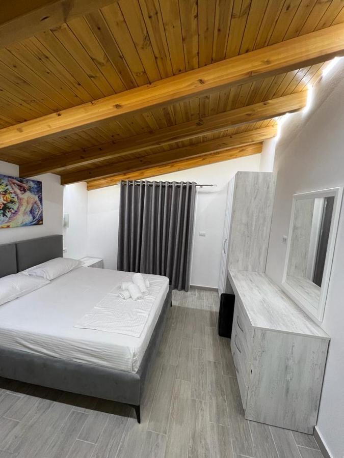 Trip-Stop Apartments Vlore Exterior photo