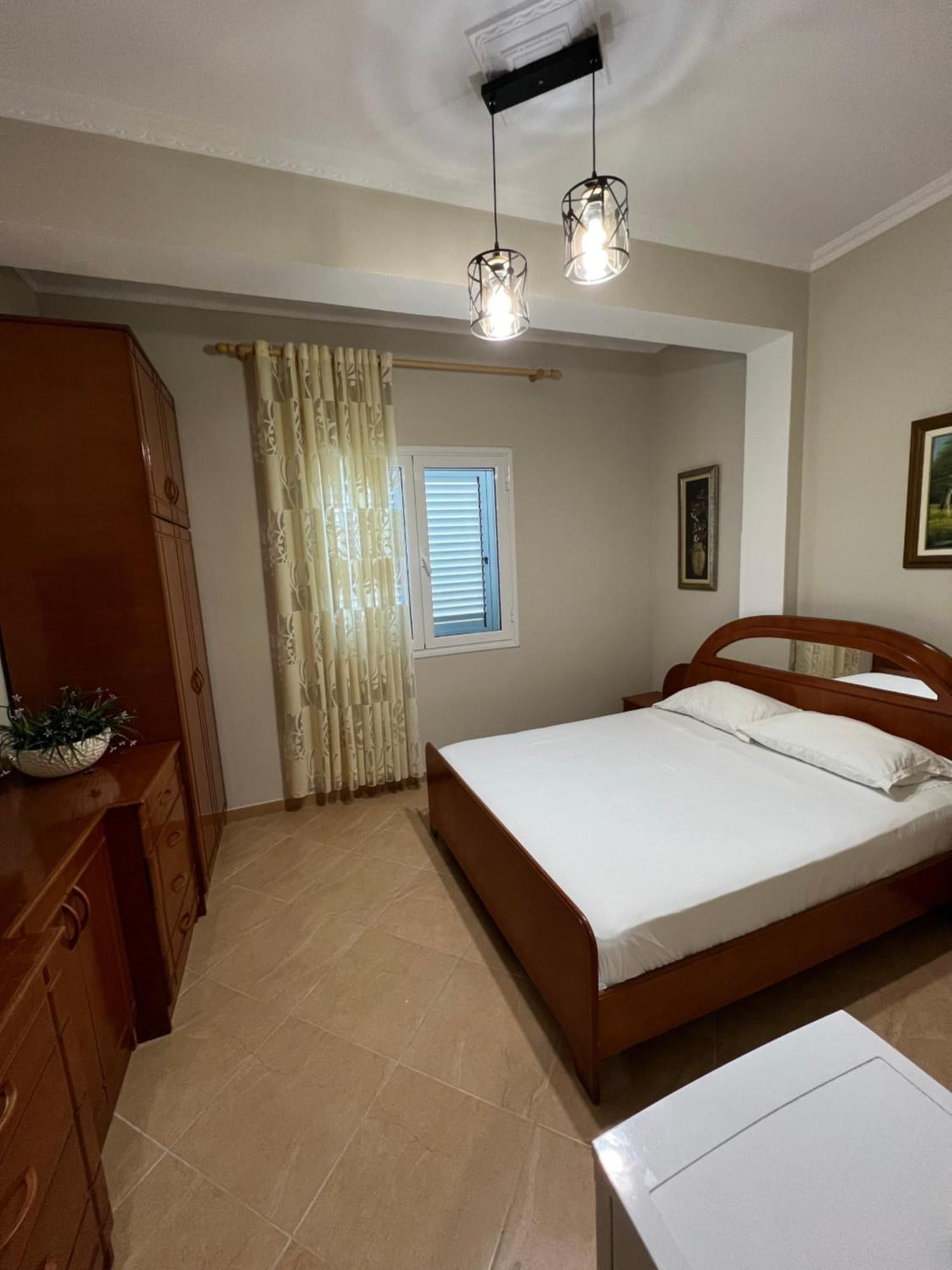Trip-Stop Apartments Vlore Exterior photo
