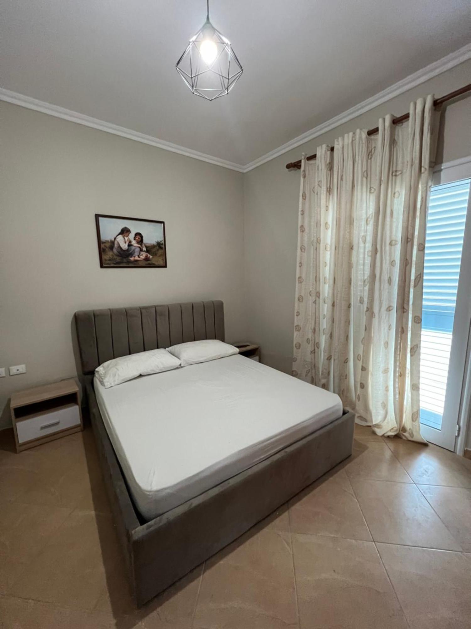 Trip-Stop Apartments Vlore Exterior photo