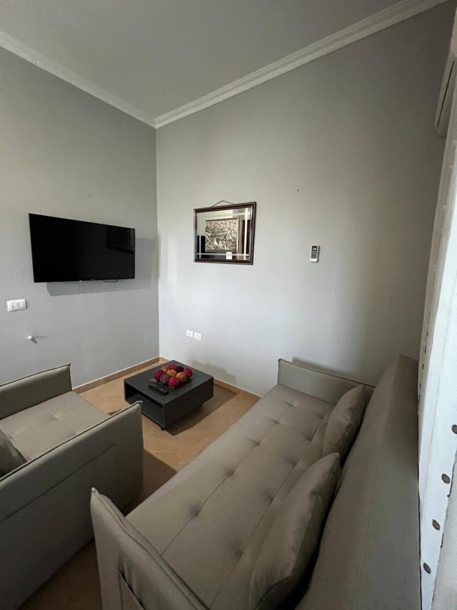 Trip-Stop Apartments Vlore Exterior photo