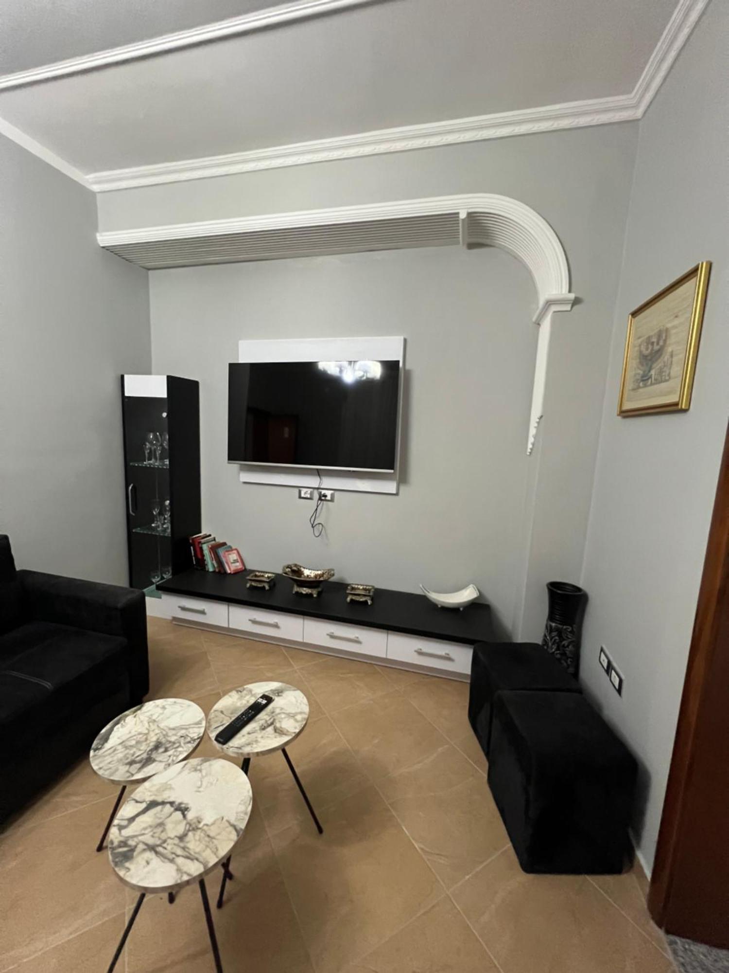 Trip-Stop Apartments Vlore Exterior photo