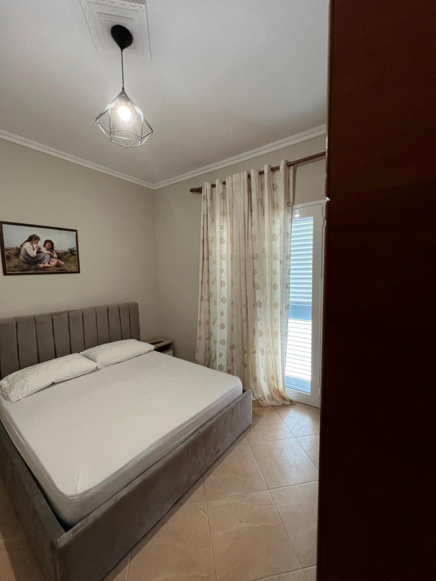 Trip-Stop Apartments Vlore Exterior photo