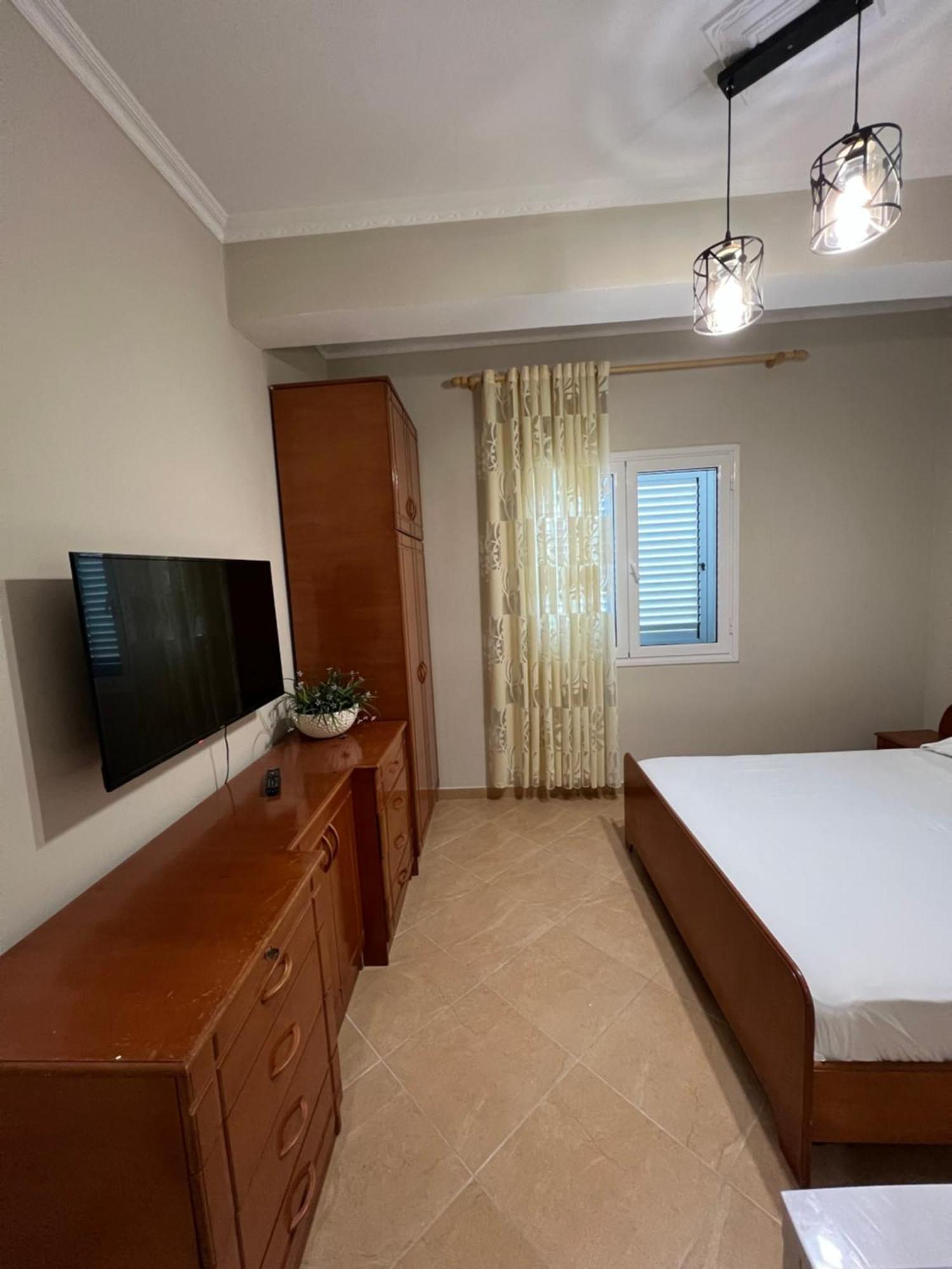 Trip-Stop Apartments Vlore Exterior photo