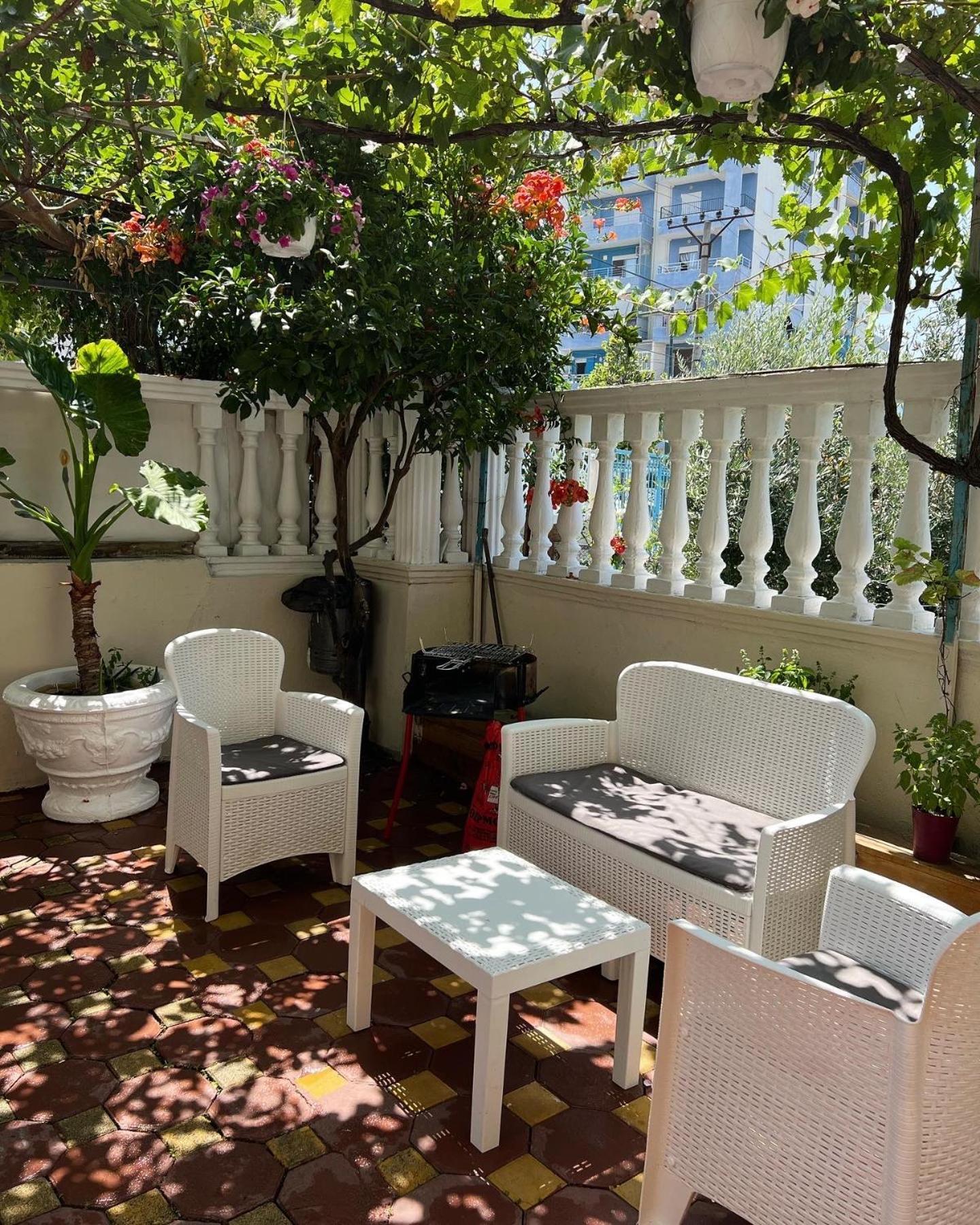 Trip-Stop Apartments Vlore Exterior photo